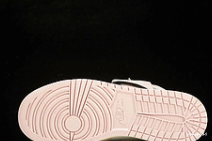 Hyperoad High OG “Washed Pink” Jordan 1 Air FD2596-600 1125